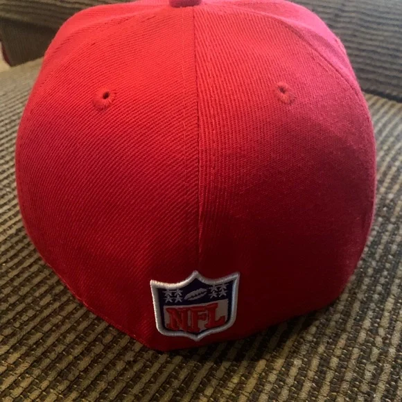 🔥🔥SOLD🔥🔥NWT Kansas City Chiefs flat bill fitted cap 59 Fifty size 7 1/8 NFL - Picture 2 of 5